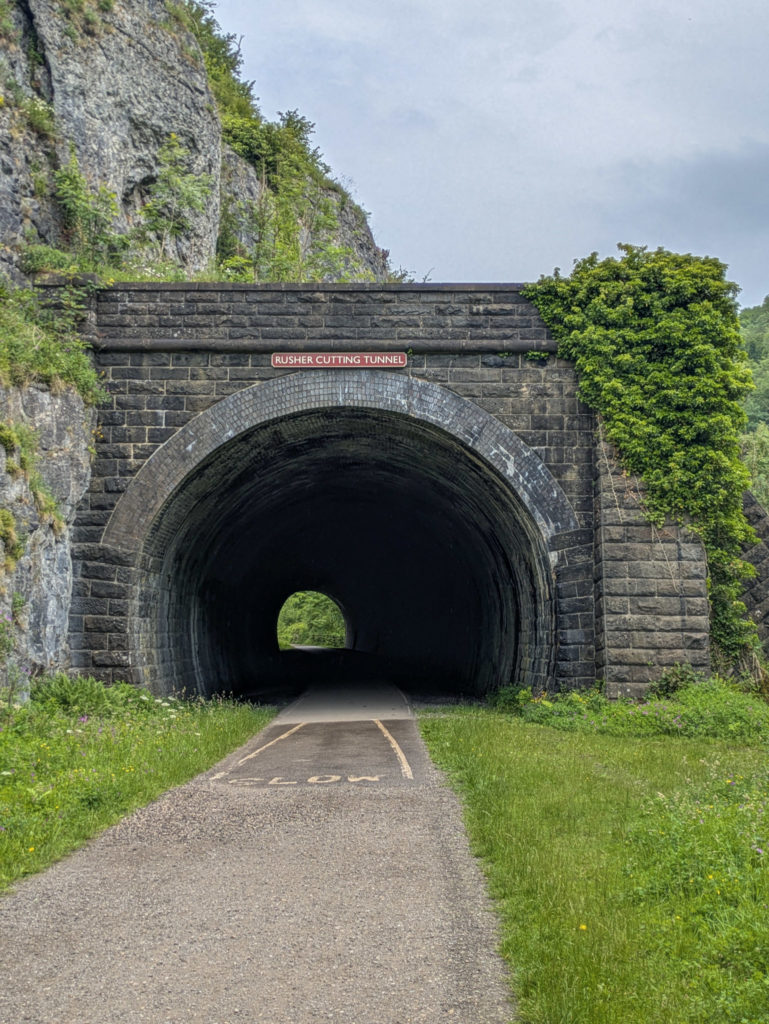 Rusher Cutting tunnel