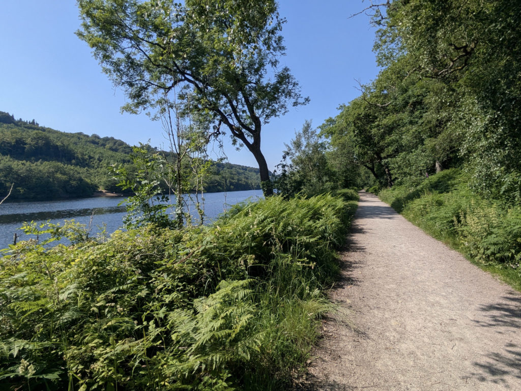 Walking back along the reservoir to Upper Goyt.